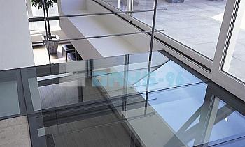 Стеклянный потолок на межэтажной площадке в Екатеринбурге. Готовые проекты ПерилаГлавСнаб