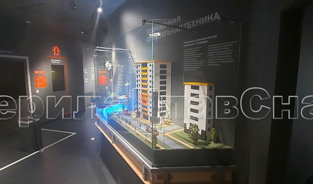 Витрина в Екатеринбурге. Готовые проекты ПерилаГлавСнаб