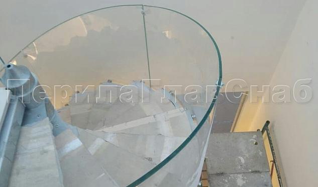 Гнутое стекло в Екатеринбурге. Готовые проекты ПерилаГлавСнаб