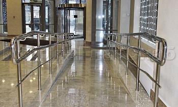 Ограждение пандуса с одним ригелем в Екатеринбурге. Готовые проекты ПерилаГлавСнаб