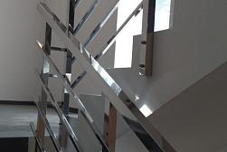 Перила для лестниц из металла в Екатеринбурге. Готовые проекты ПерилаГлавСнаб - фото 14