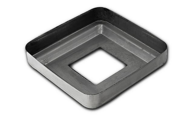 Низ стойки фигурный под трубу 25х25 мм, 66х66х0.4, высота 16 мм, полированный (AISI 304) k374 3