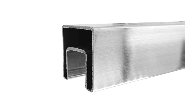 Труба 40х40 мм с пазом 24 х 24 под стекло, AISI 304 шлифованная k856-2 3 Труба 40х40 мм с пазом 24 х 24 под стекло, AISI 304 шлифованная k856-2 3